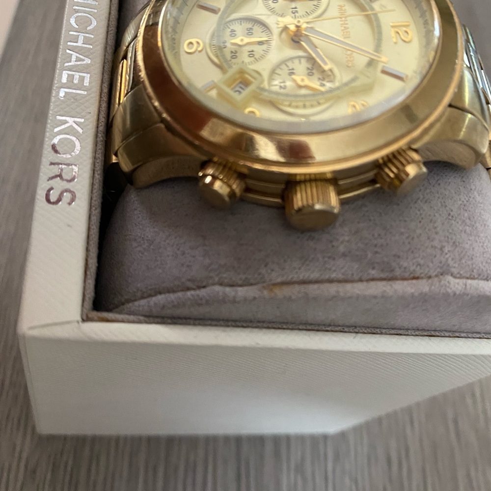 Michael Kors Oversized boyfriend watch - Picture 3 of 4